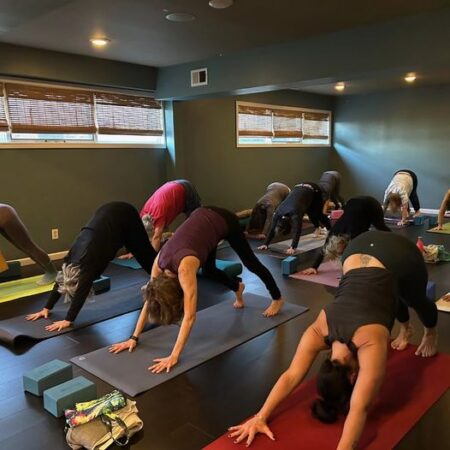 yogaclass (1)